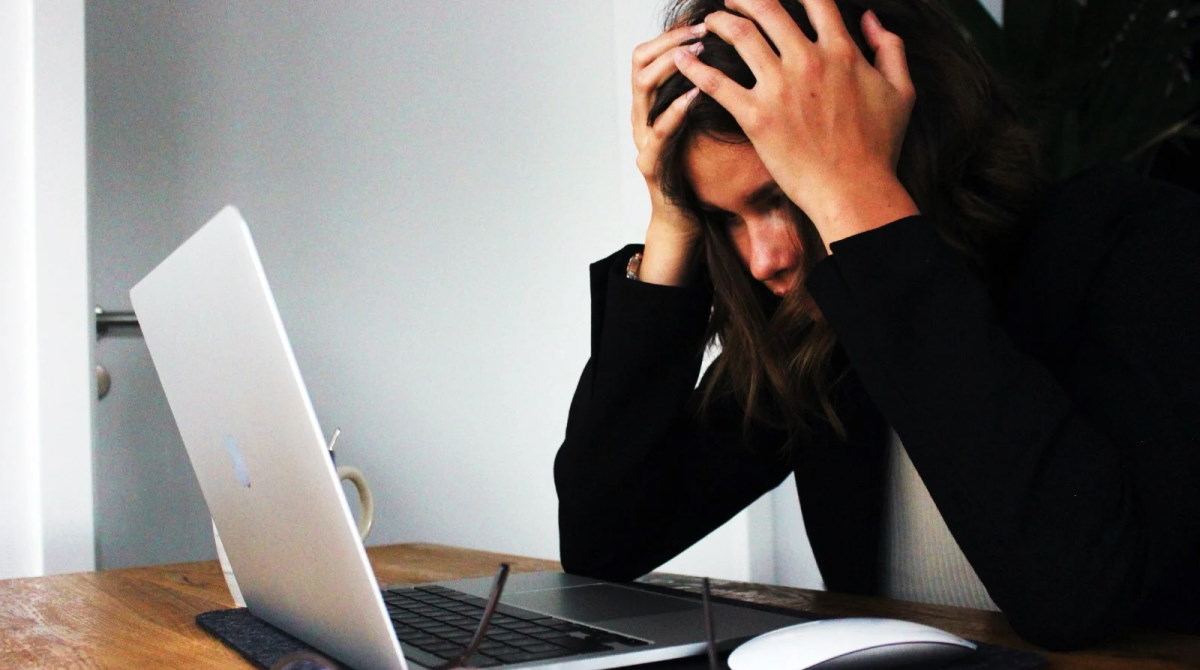 Кому принадлежит номер 88007004344?